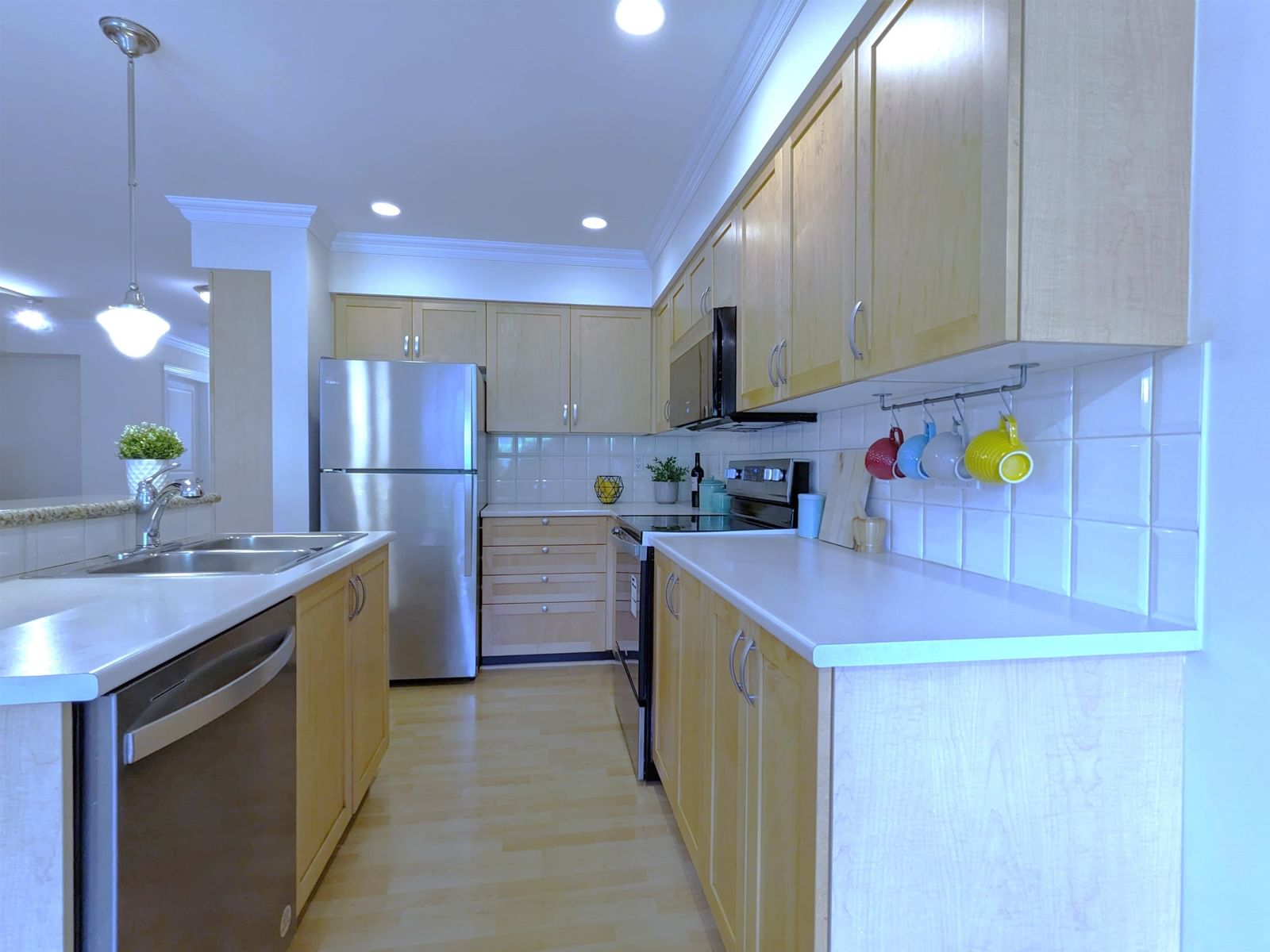 Listing Image 13