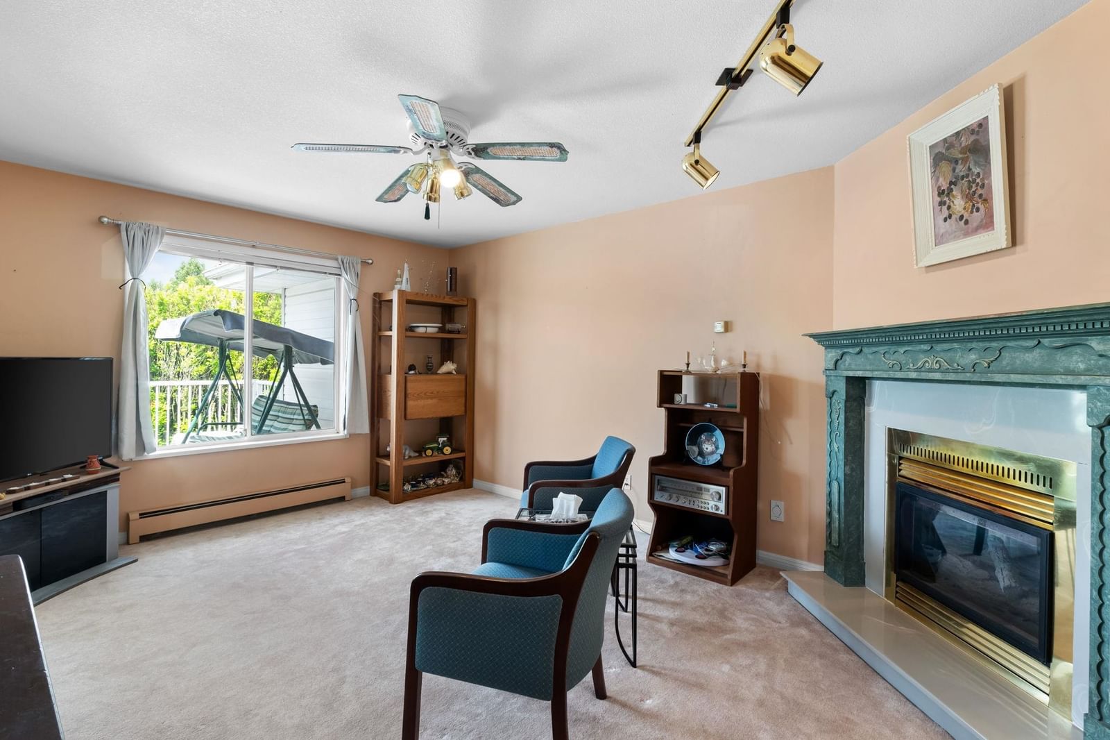 Listing Image 16
