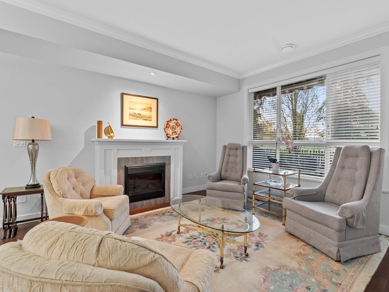 Listing Image 12
