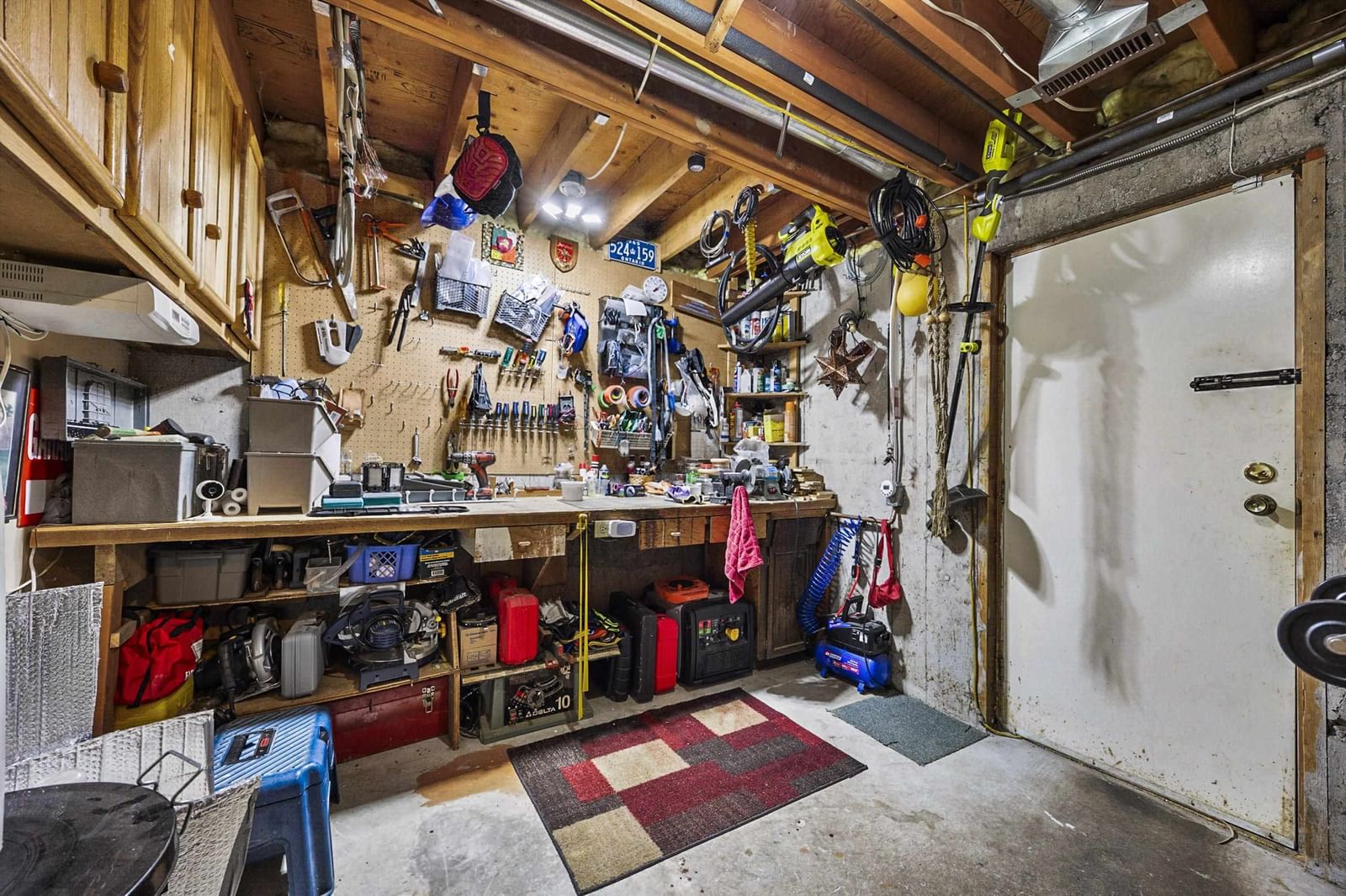 Listing Image 10
