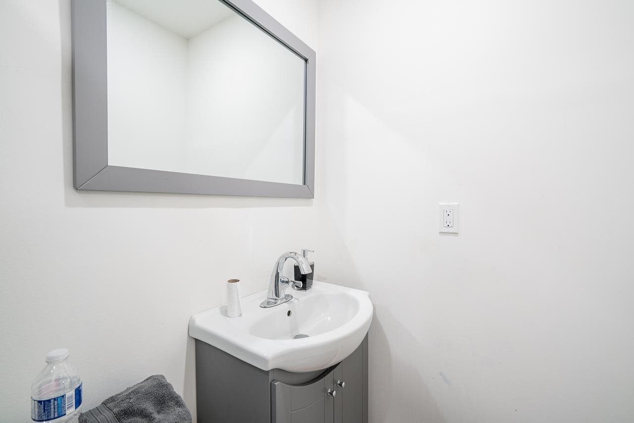 Listing Image 33