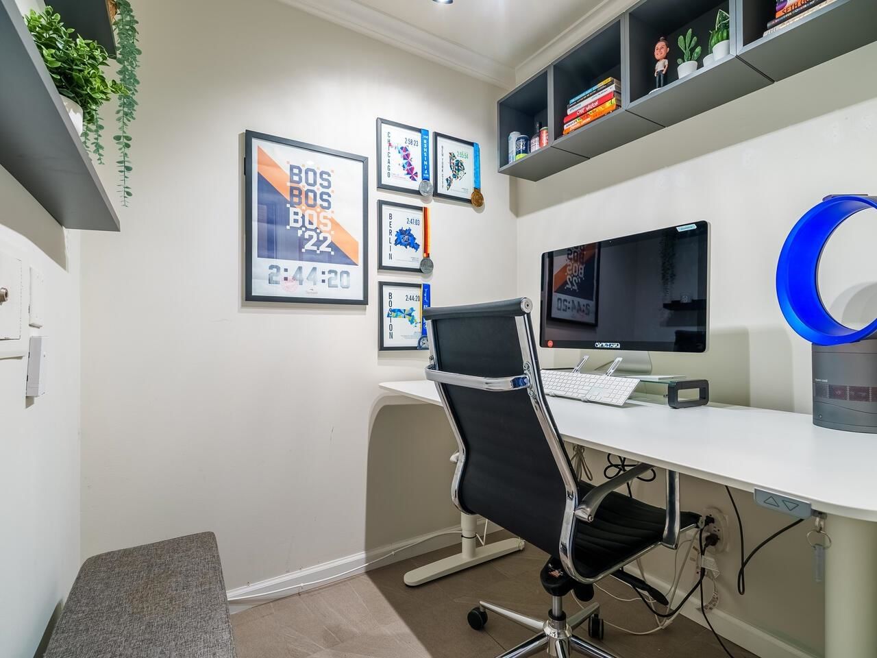 Listing Image 12