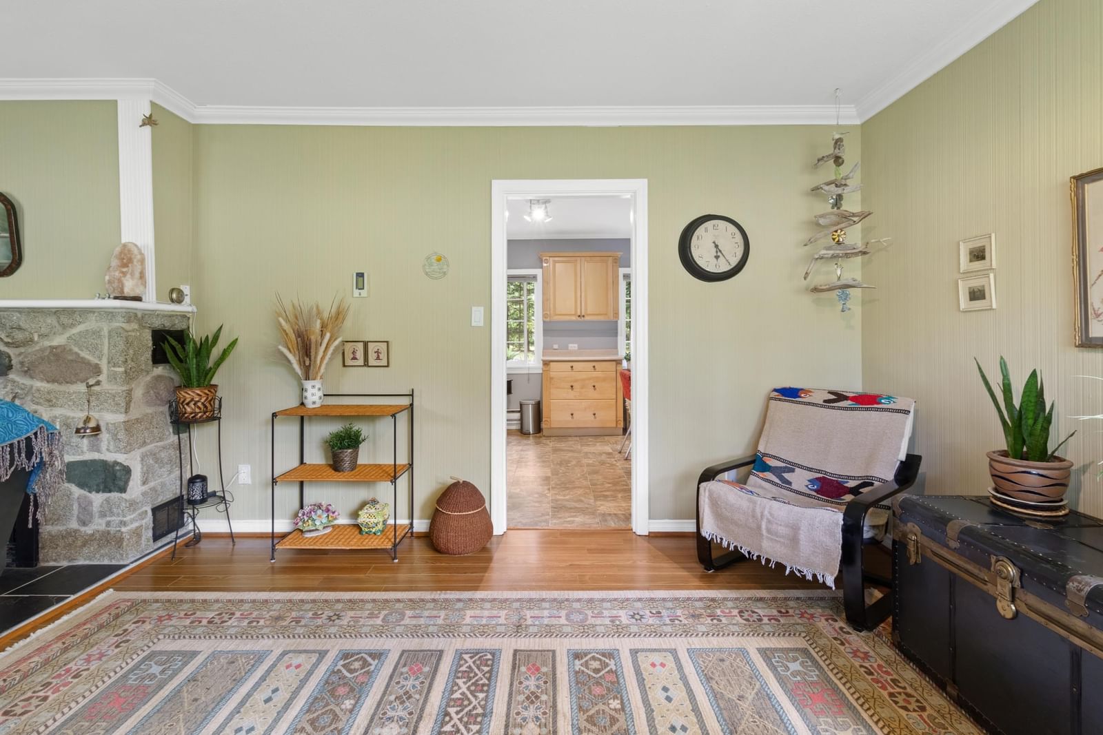 Listing Image 10
