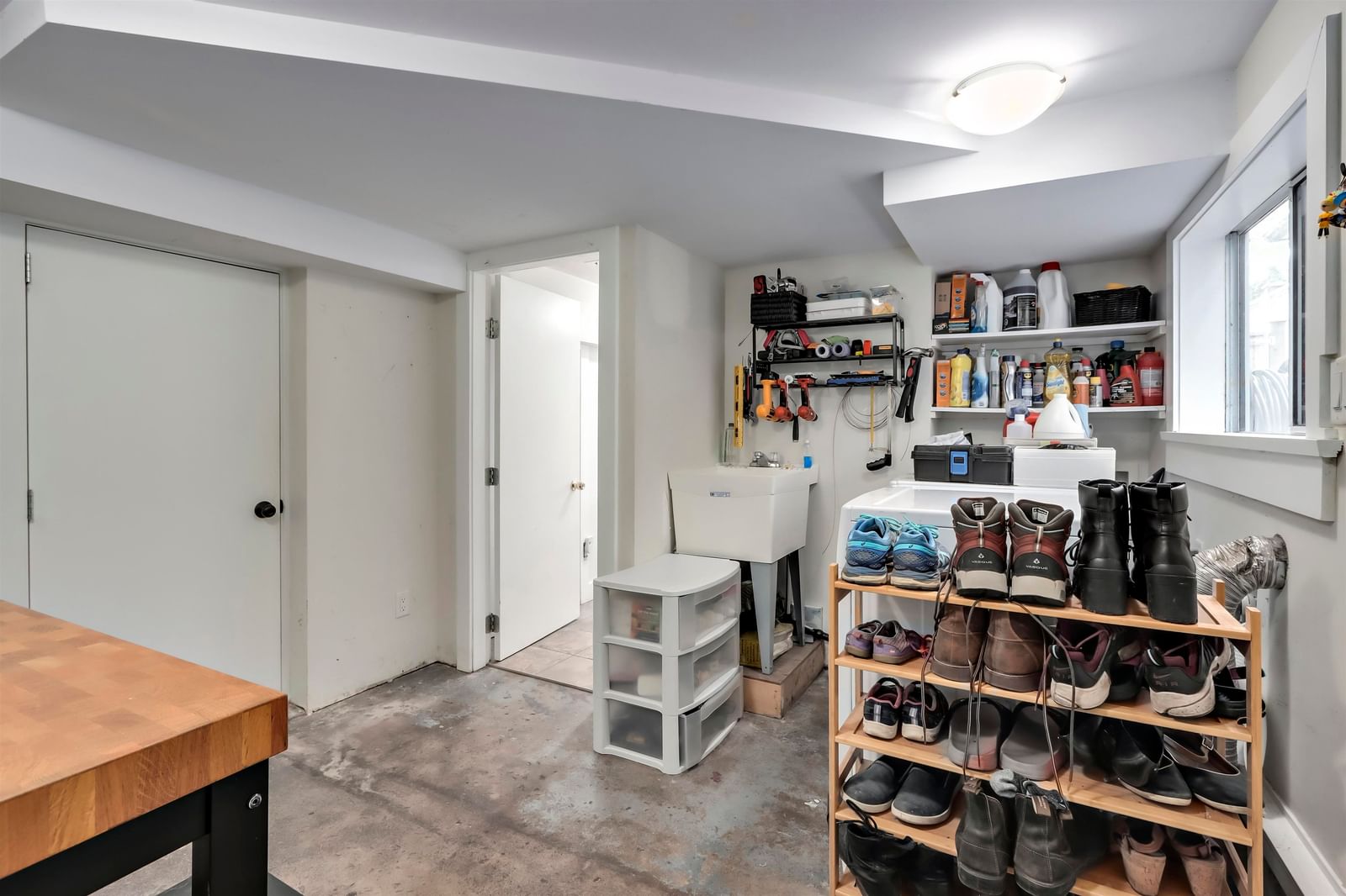 Listing Image 16