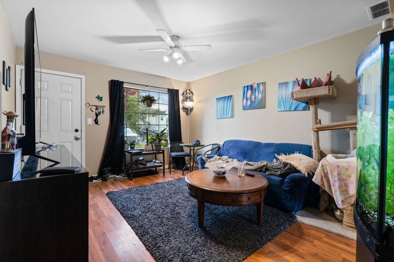 Listing Image 17