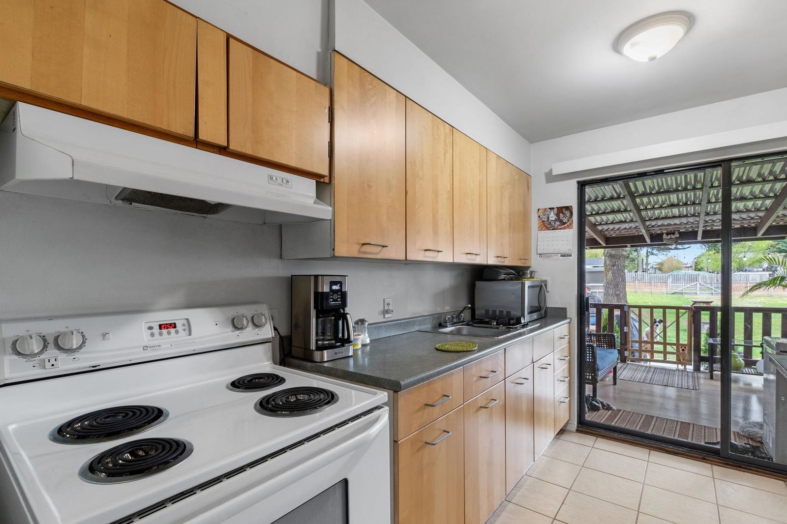 Listing Image 9