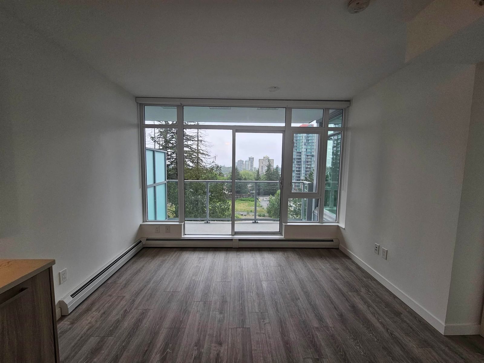 Listing Image 17