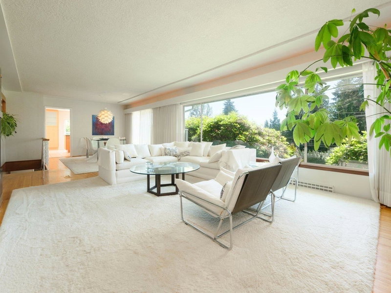 2615 Skilift Place, West Vancouver, V7S 2T6 | Image 3