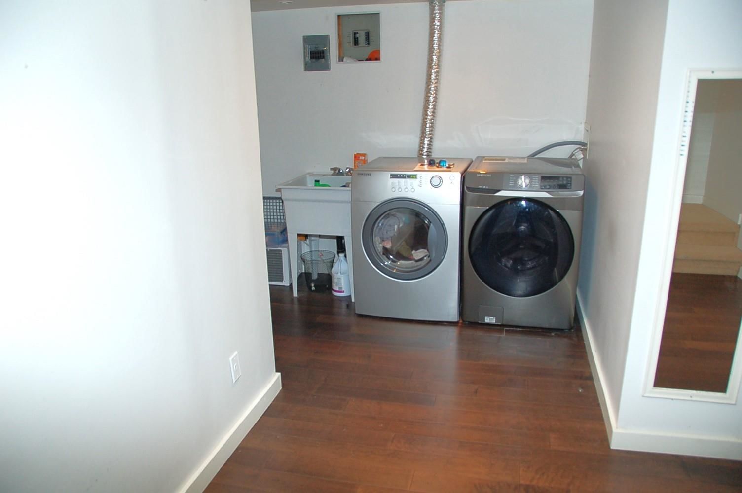 Listing Image 17