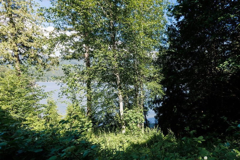 6106 Poise Island Drive, Sechelt, V0N 3A5 | Image 2