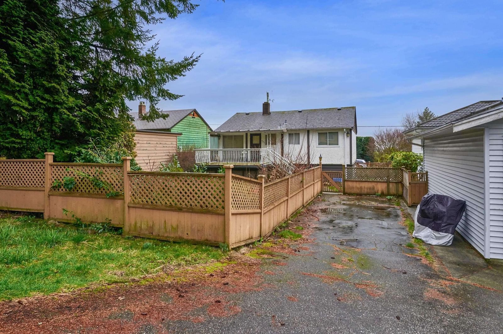 Listing Image 5