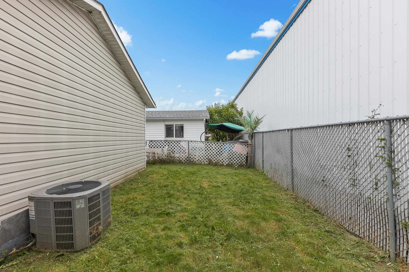 Listing Image 24