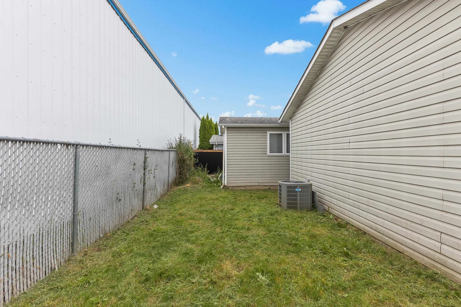 Listing Image 25
