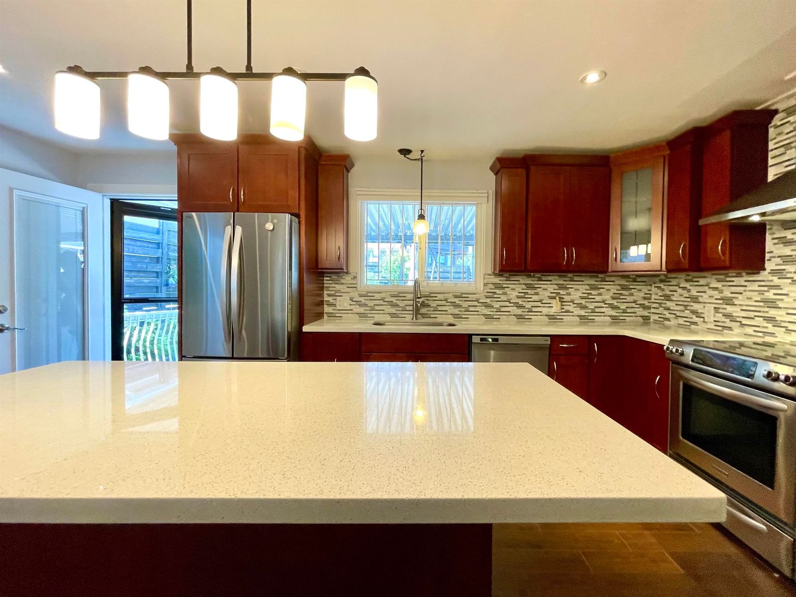 Listing Image 14