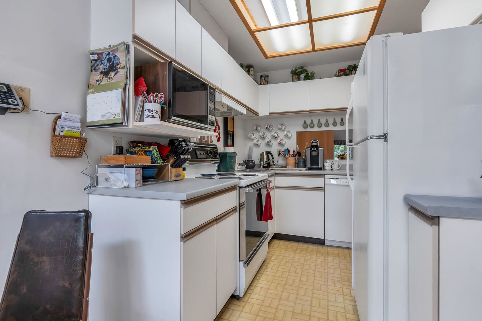 Listing Image 12