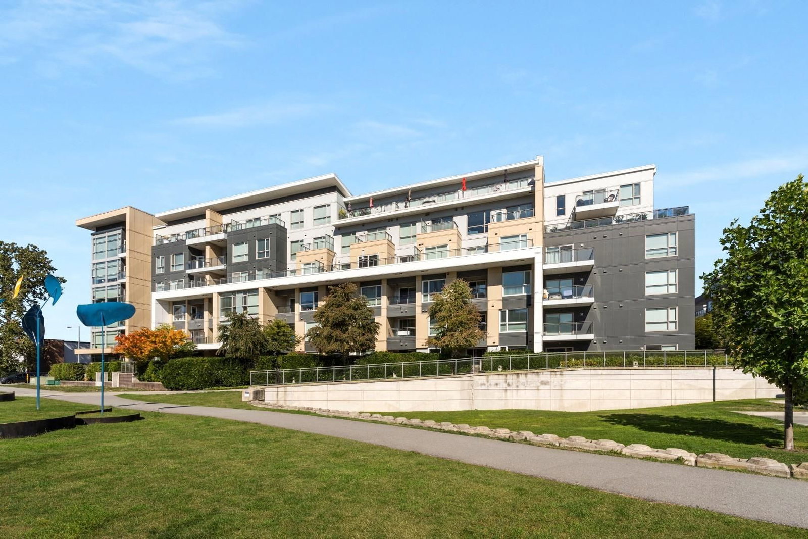 Listing Image 15