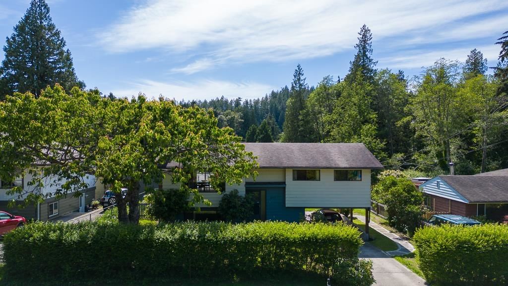 Listing Image 8