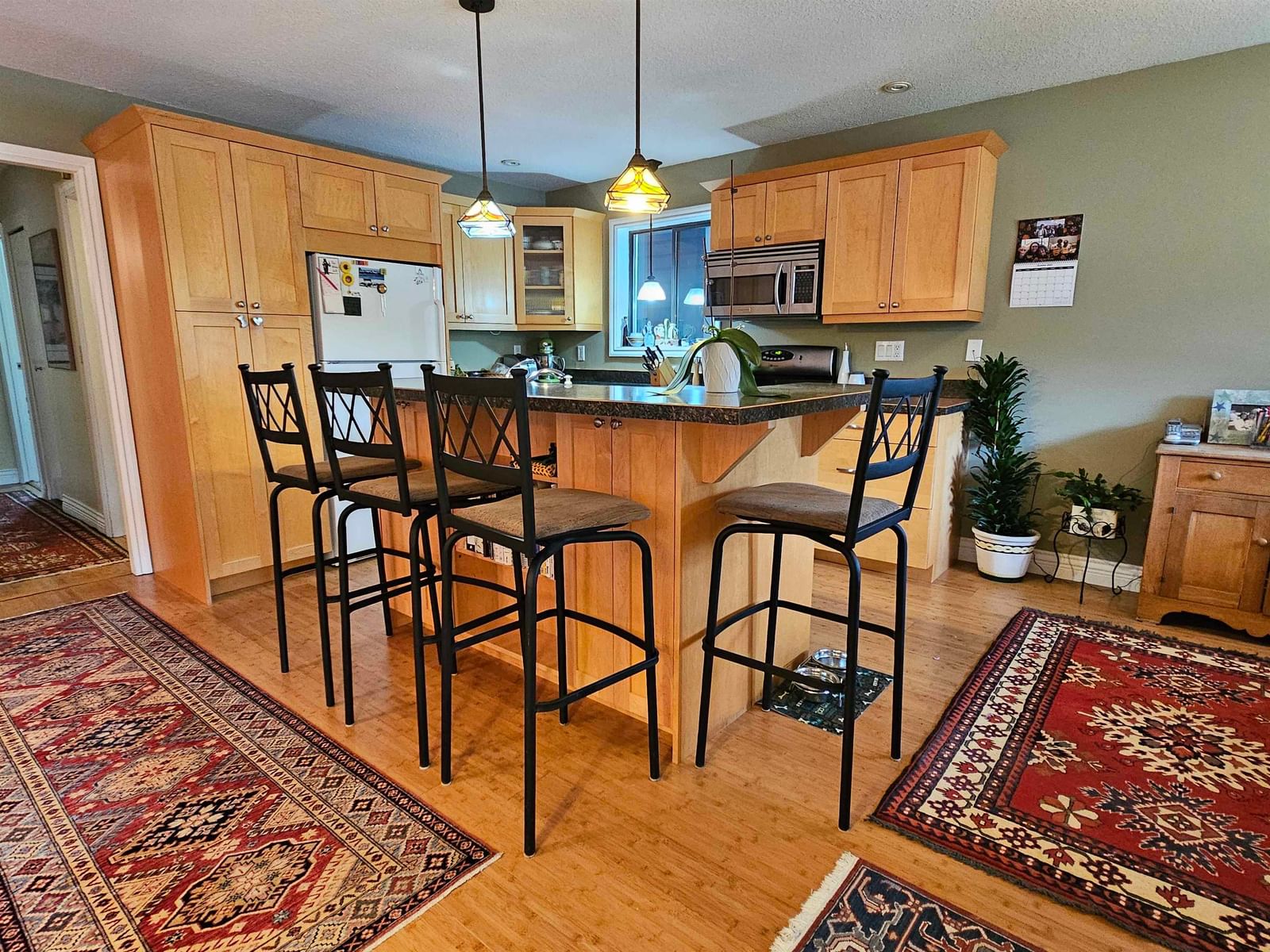 Listing Image 8
