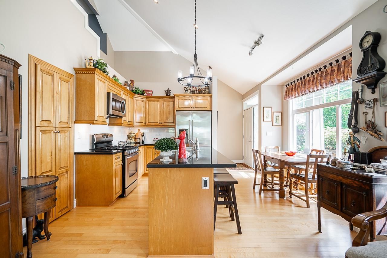 Listing Image 11