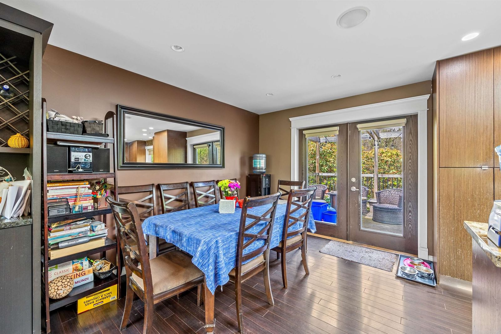 Listing Image 15