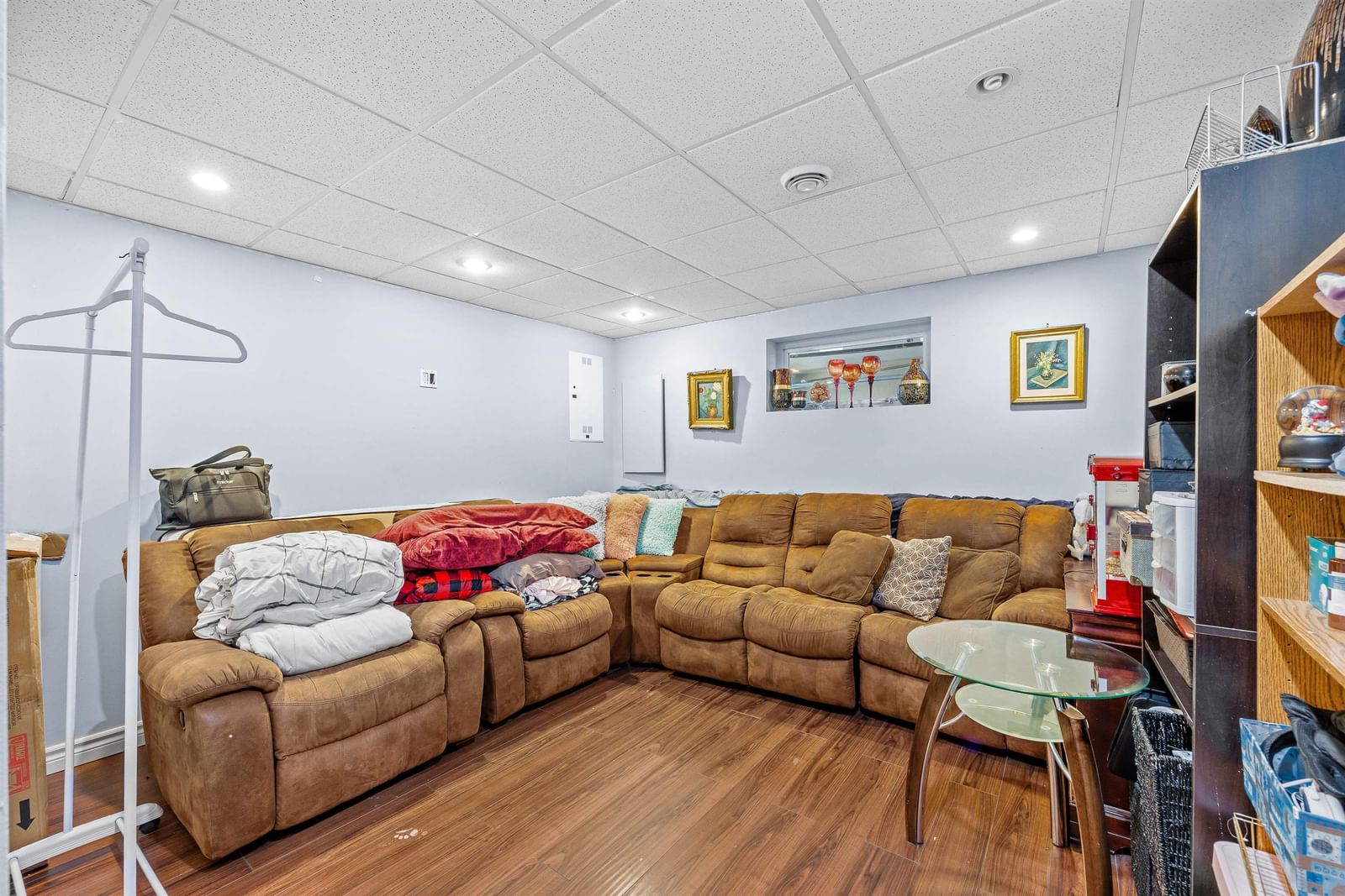 Listing Image 27