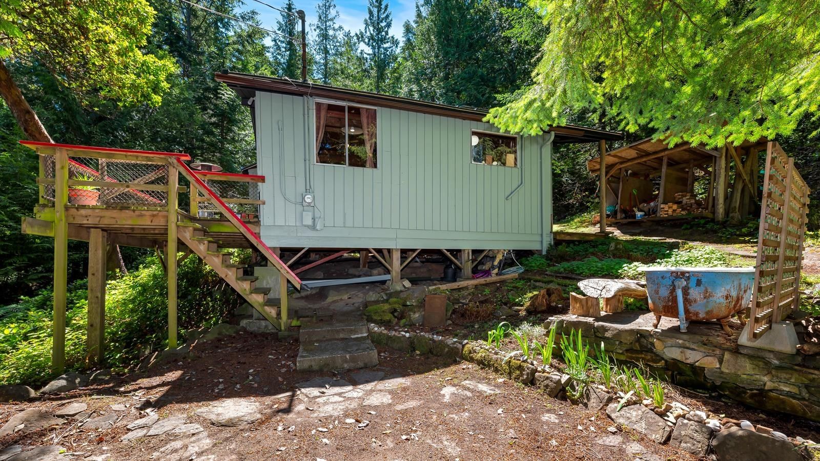 Listing Image 5
