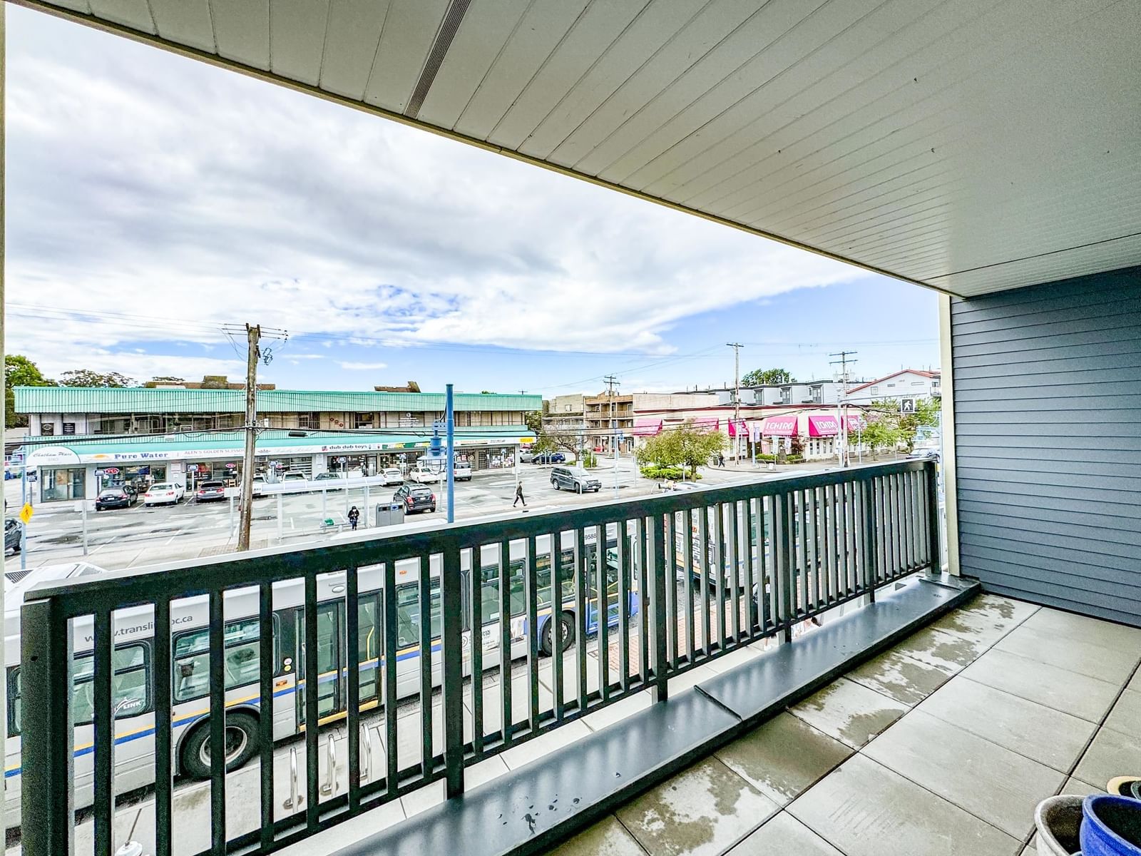 Listing Image 18