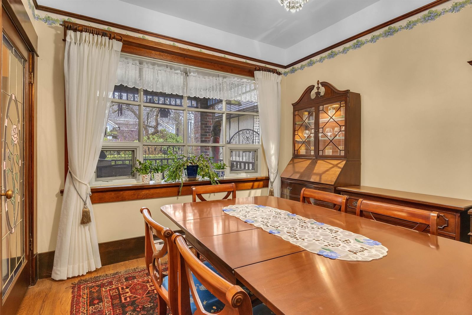 Listing Image 10