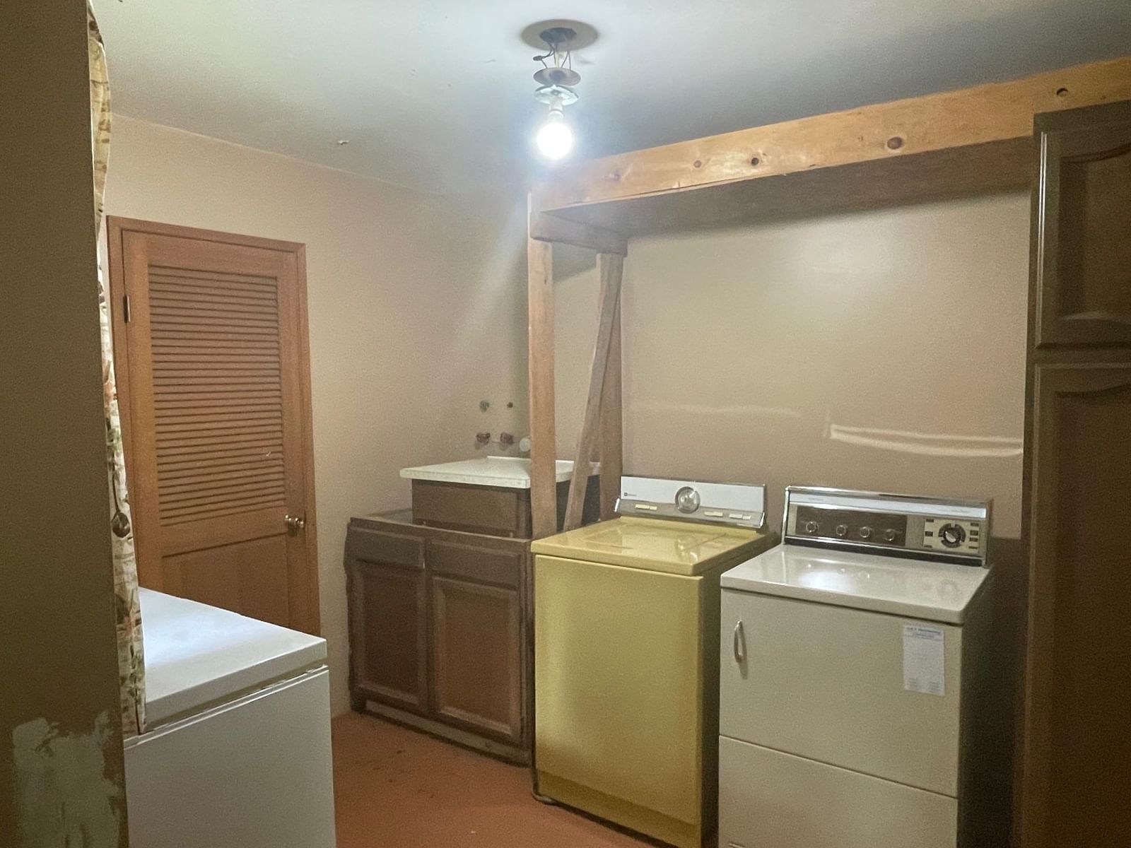 Listing Image 17