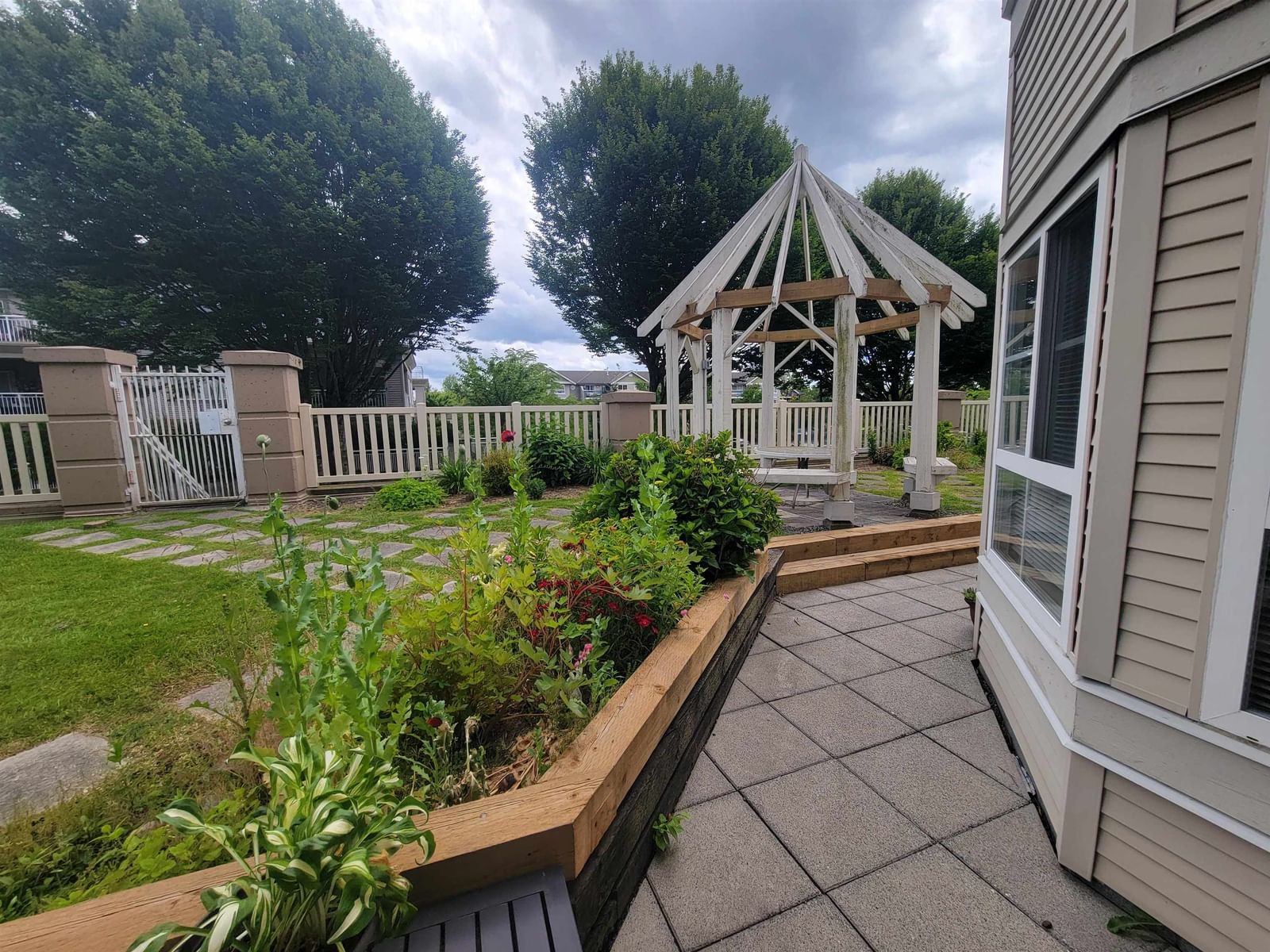 Listing Image 21