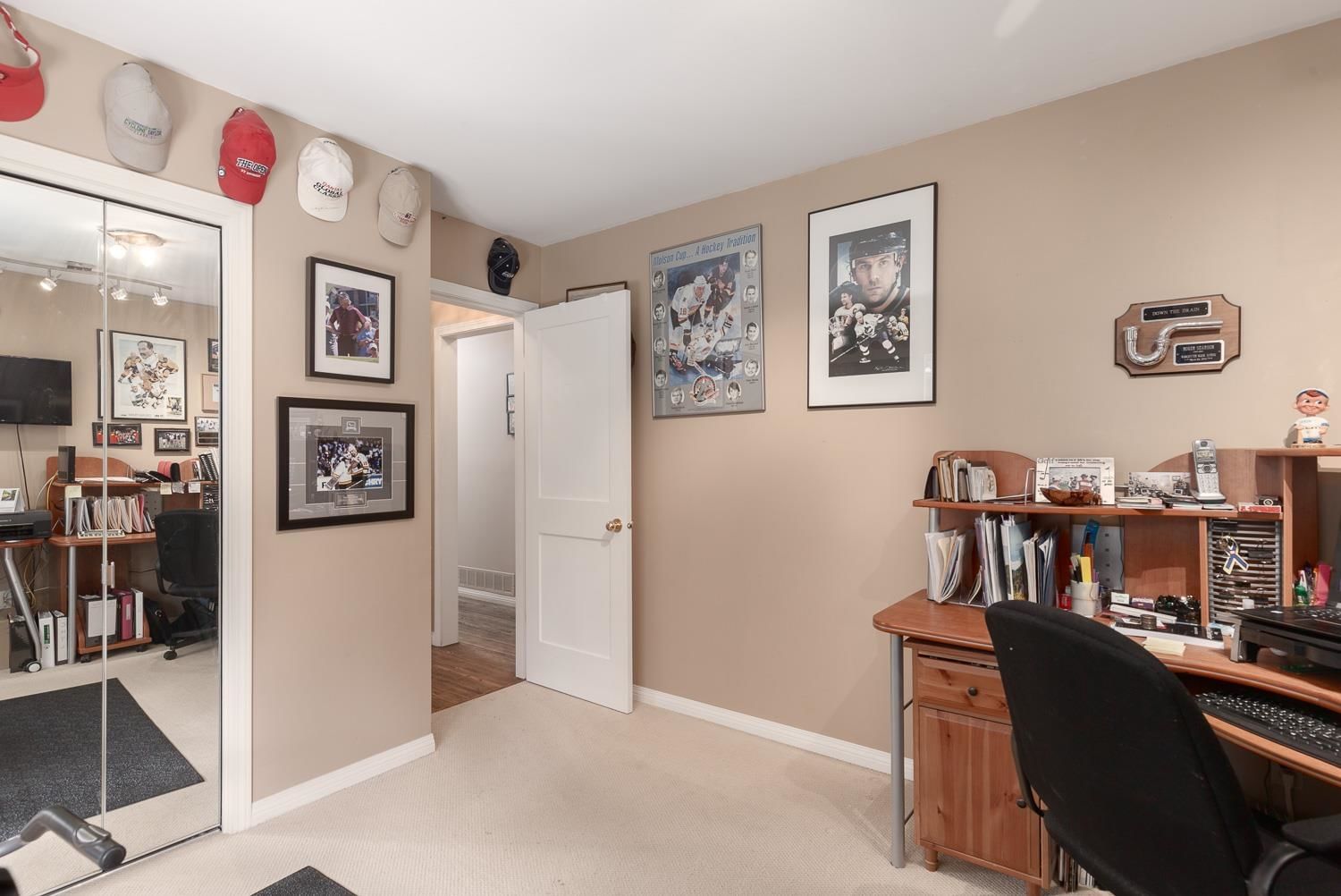 Listing Image 25