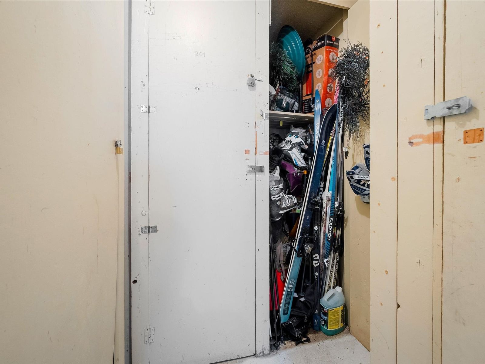 Listing Image 21