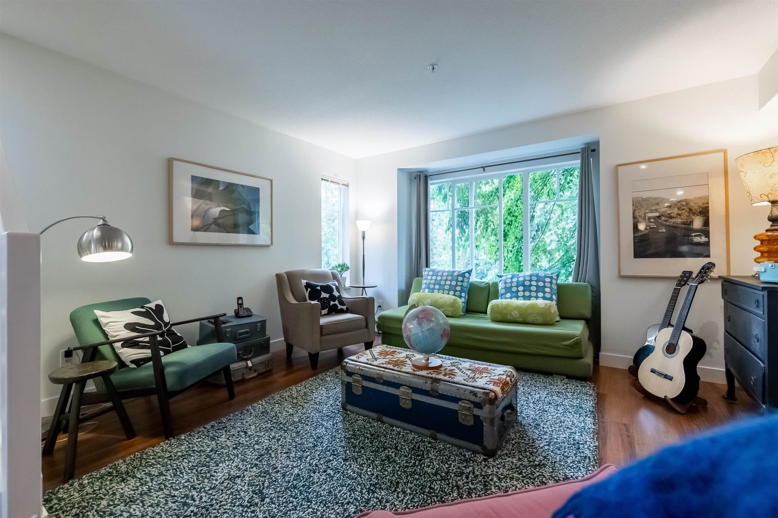 Listing Image 6