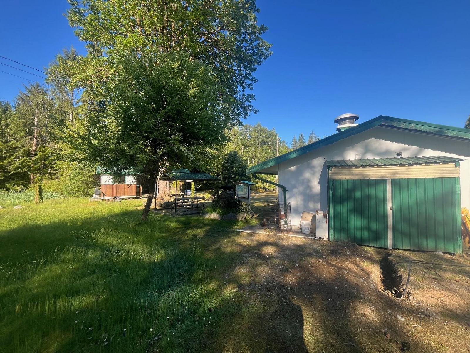 Listing Image 14