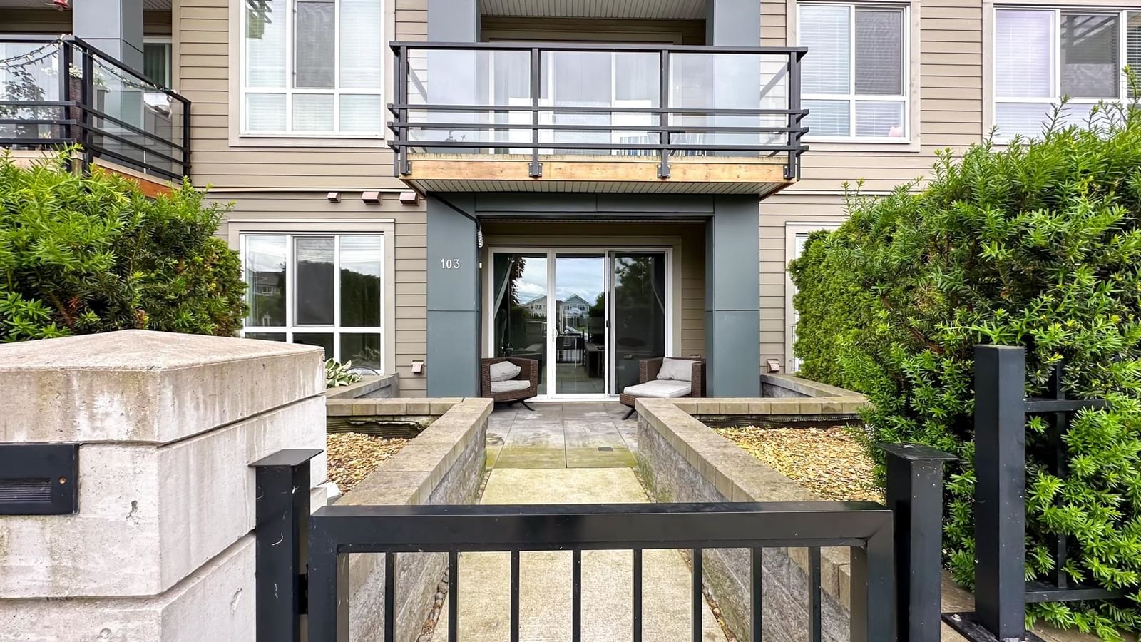 Listing Image 18