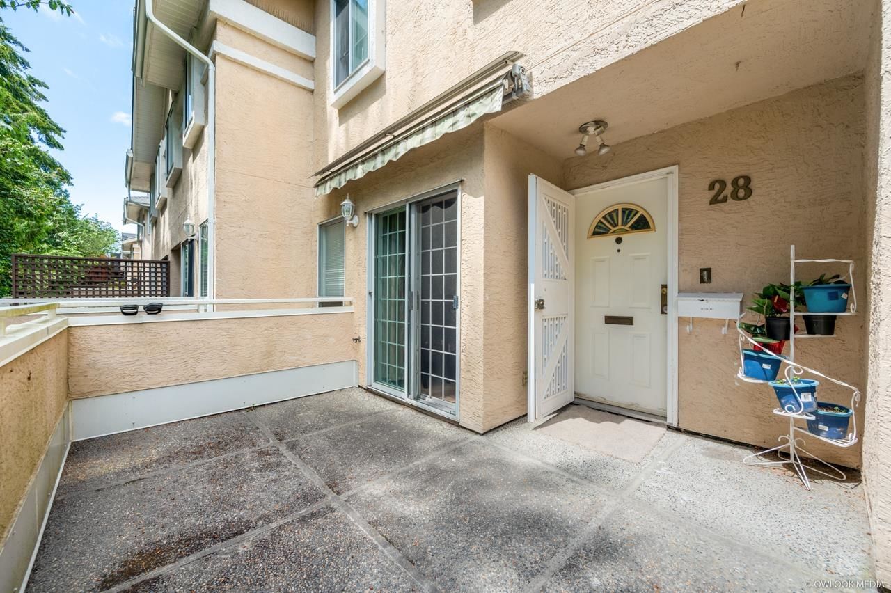 Listing Image 4