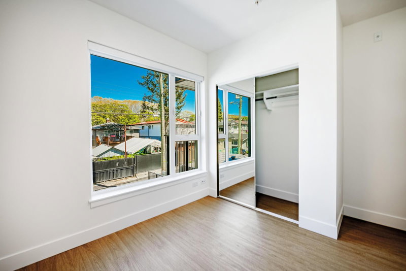210 - 2235 Broadway, Vancouver, V5N 1W8 | Image 2