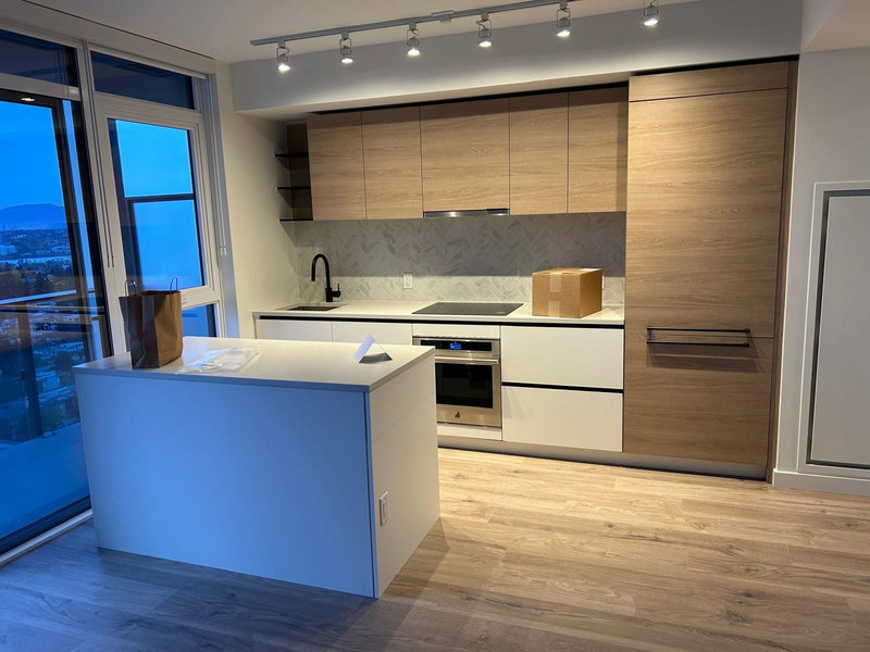 2910 - 10448 University Drive, Surrey, V3T 0S7 | Image 2