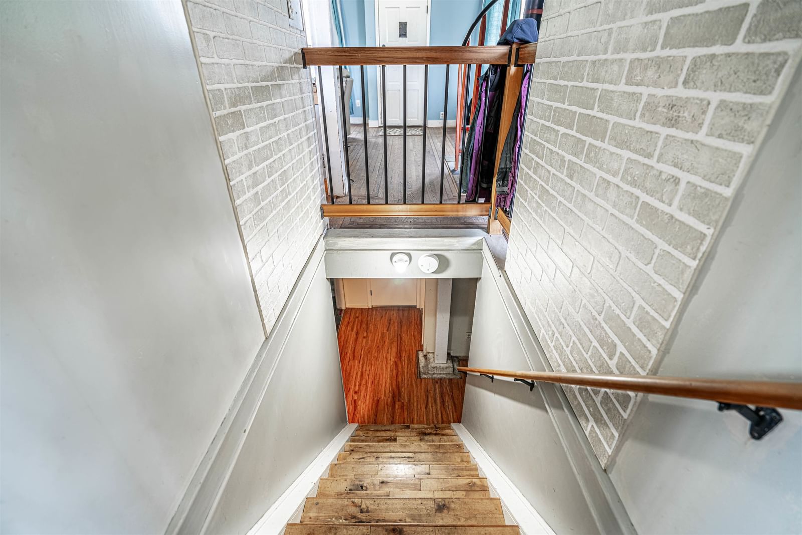 Listing Image 20