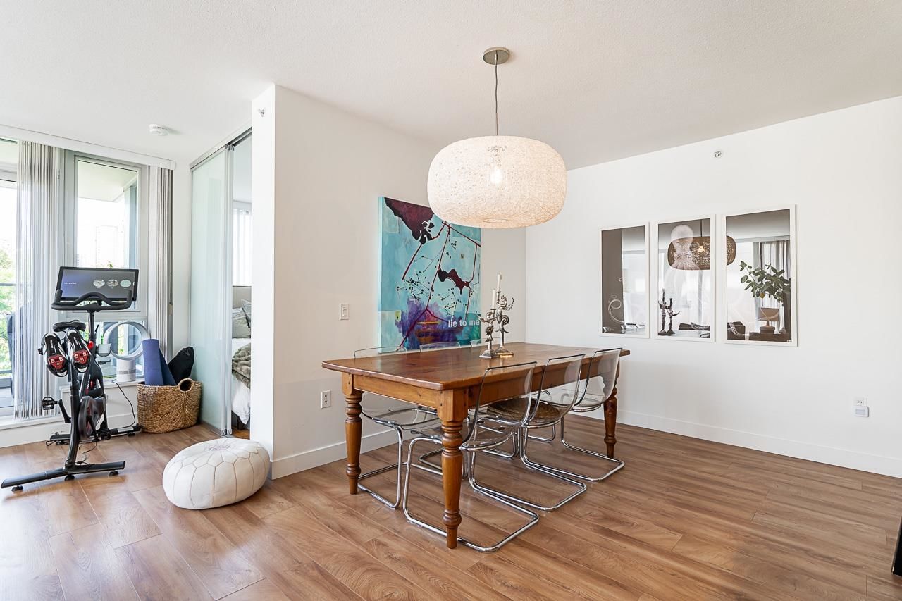 Listing Image 10