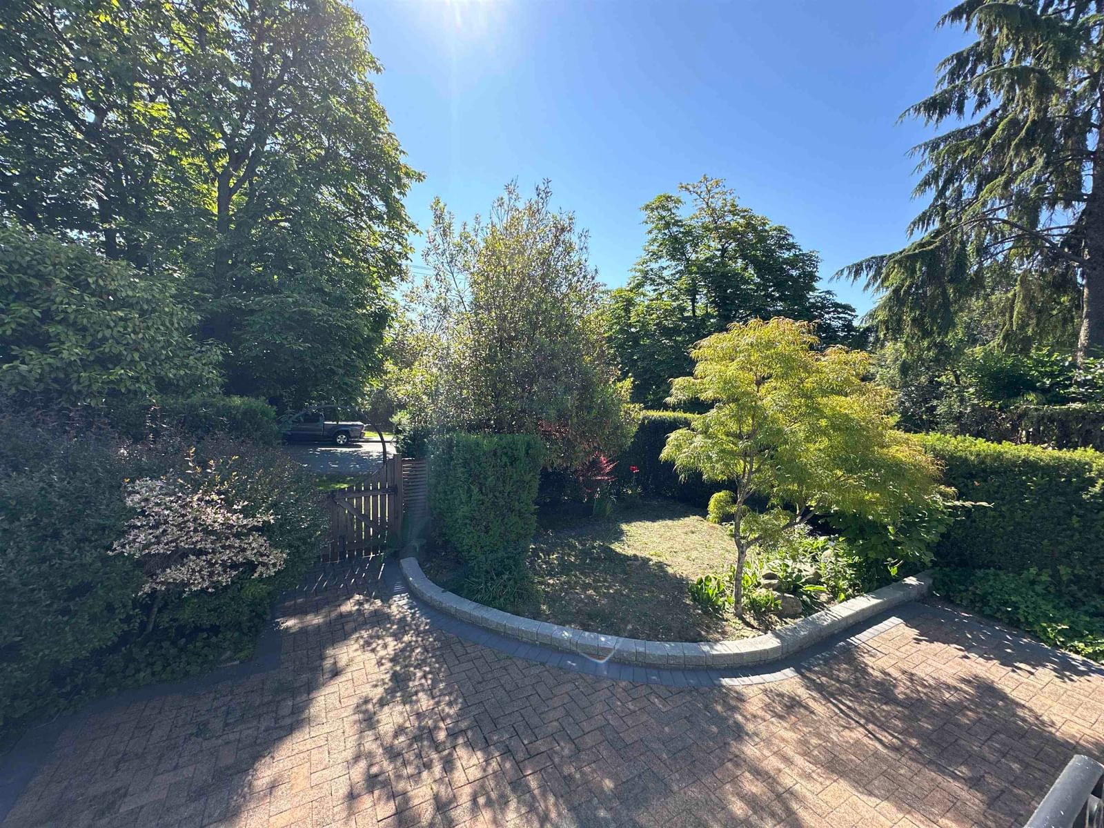 Listing Image 17