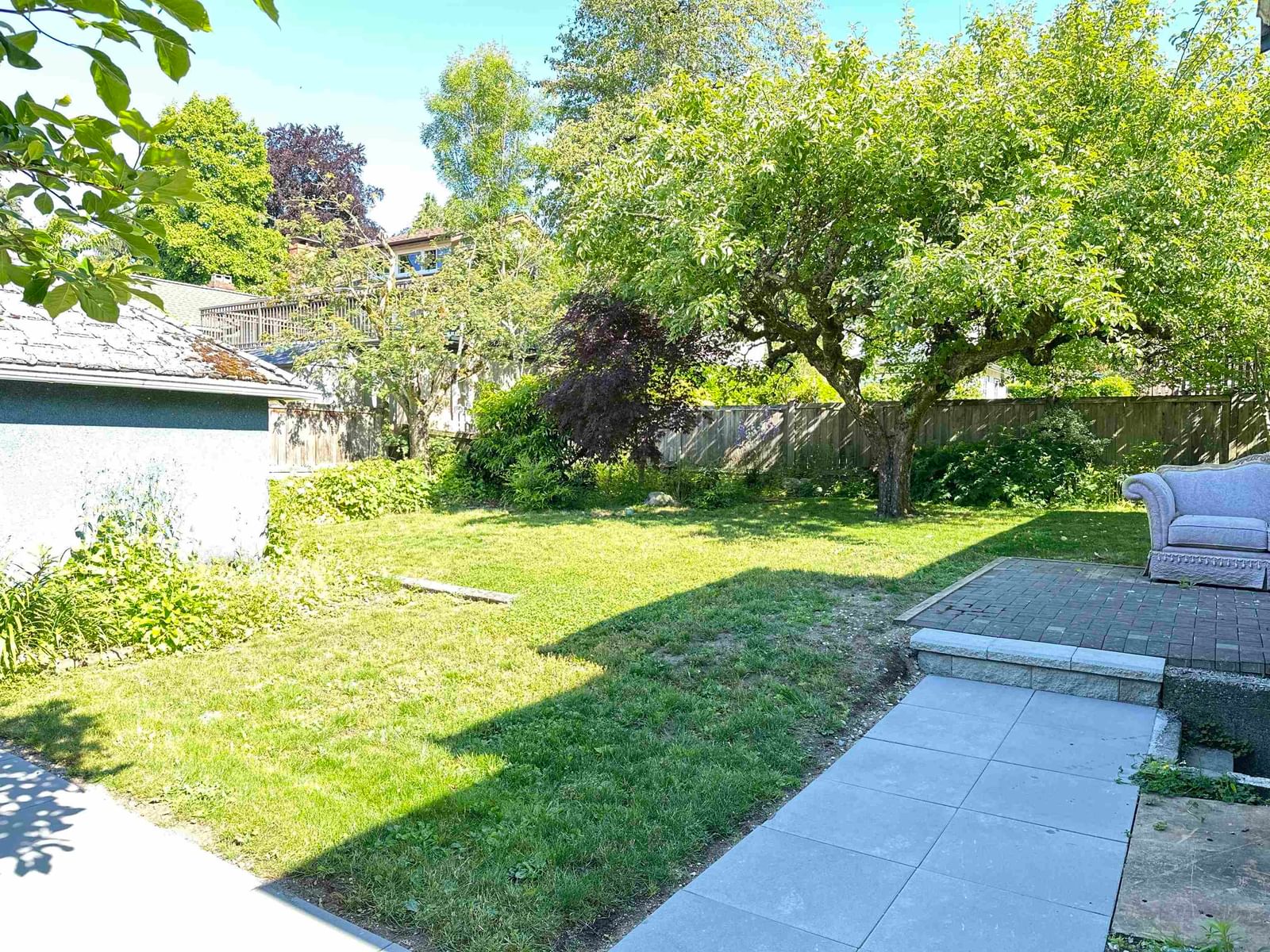 Listing Image 19