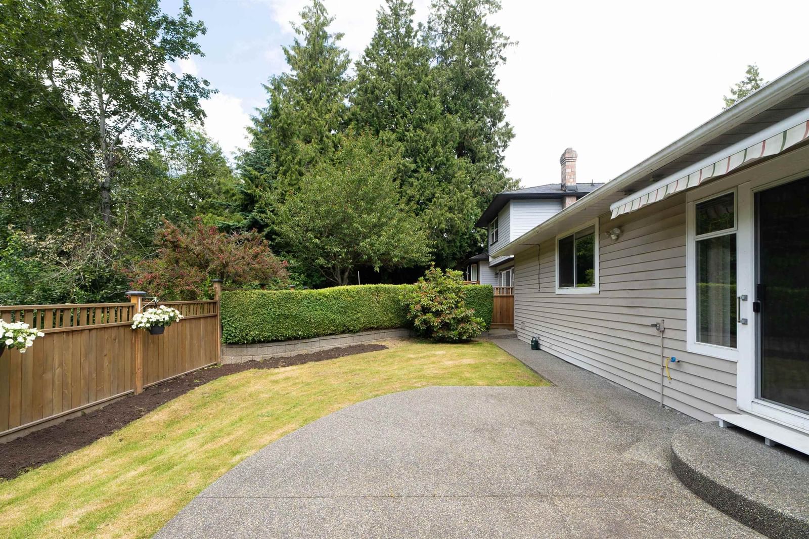 Listing Image 23