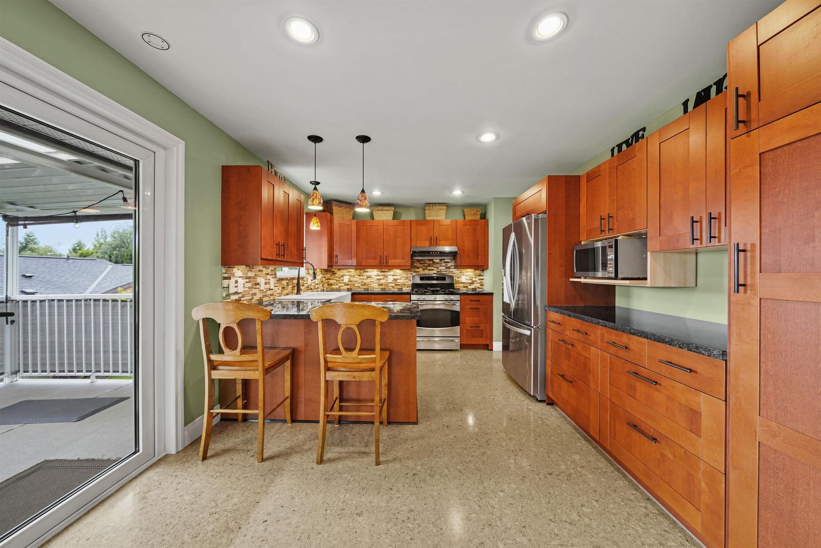 Listing Image 6