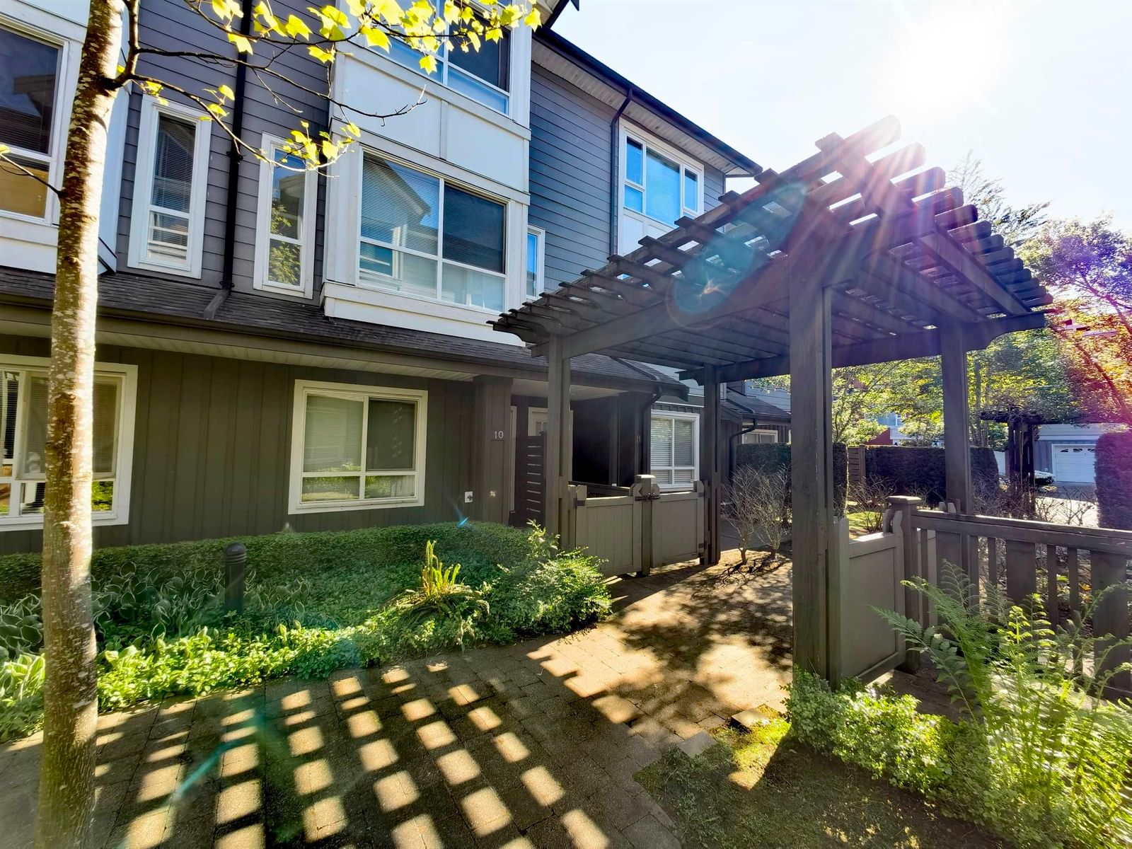 Listing Image 13