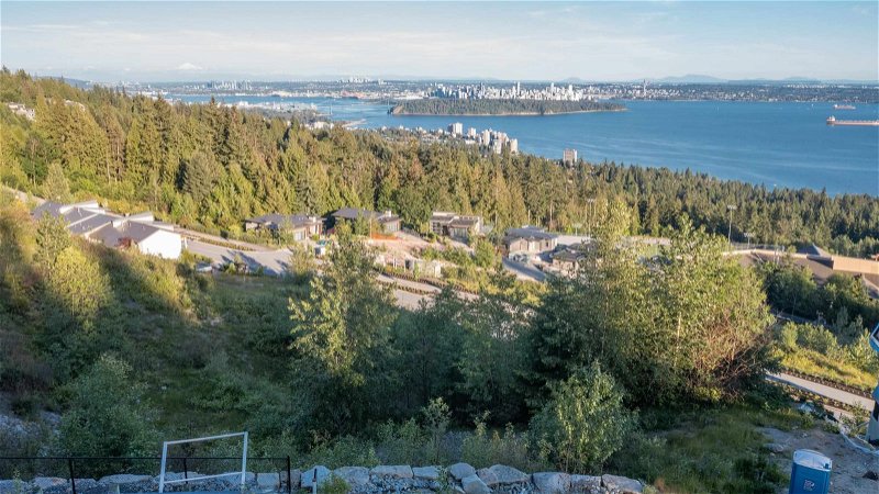 2730 Rodgers Creek Place, West Vancouver, British Columbia (MLS R2896184)