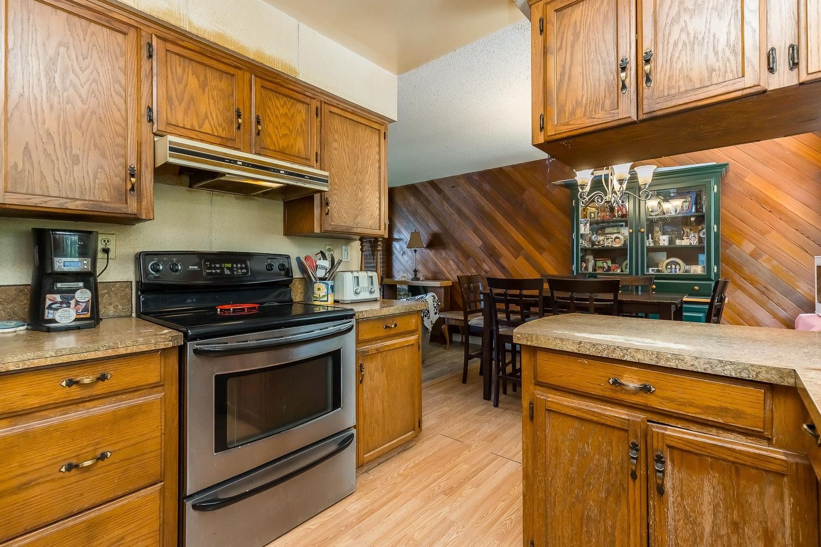 Listing Image 9