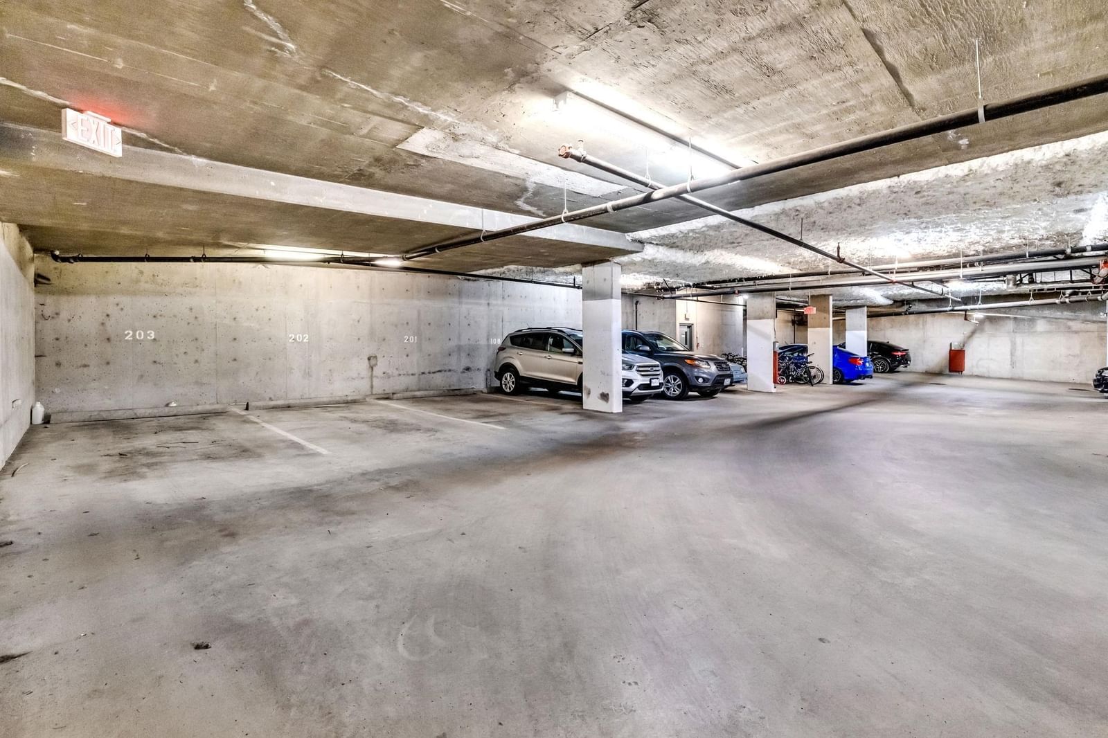 Listing Image 23