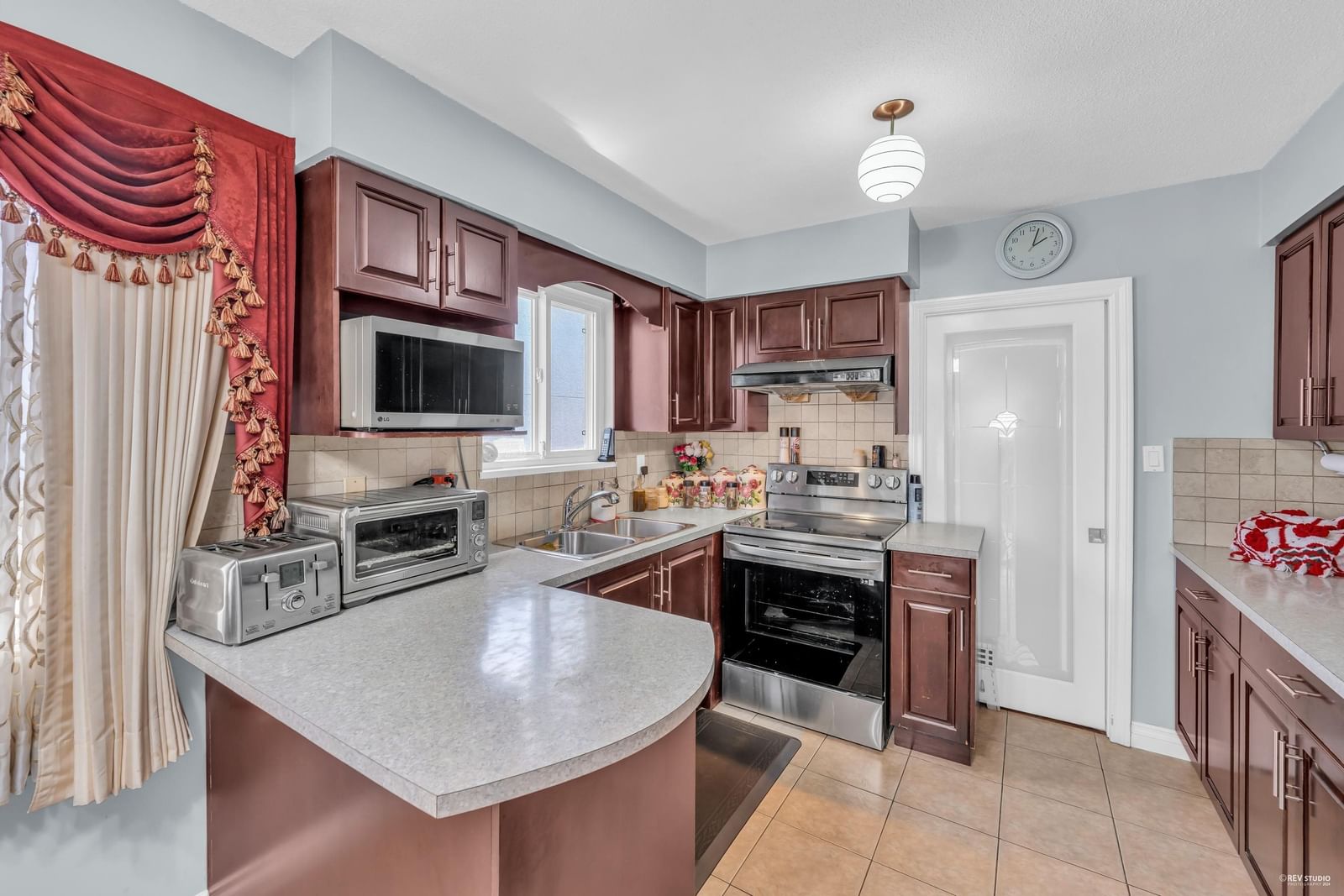 Listing Image 14