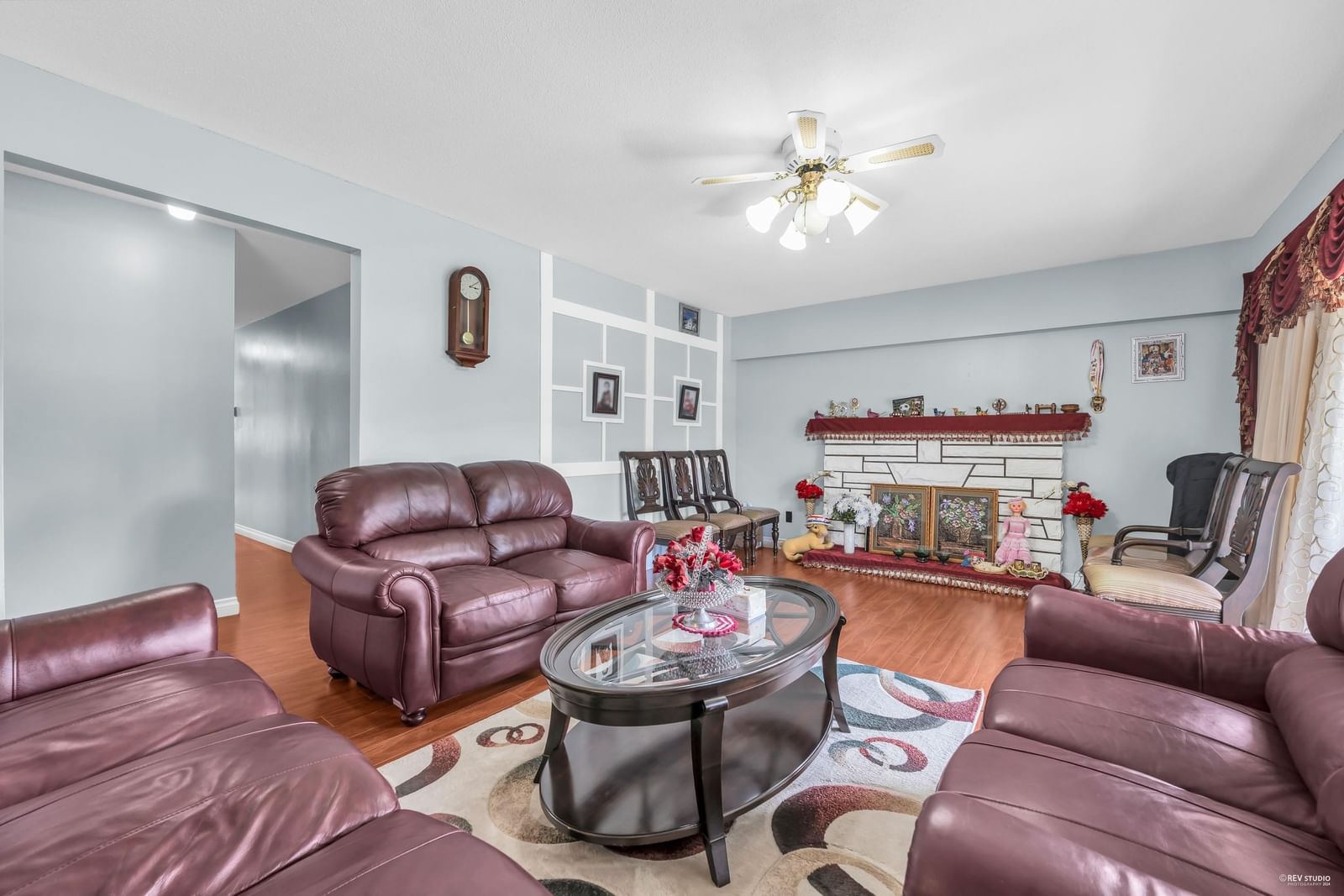 Listing Image 9